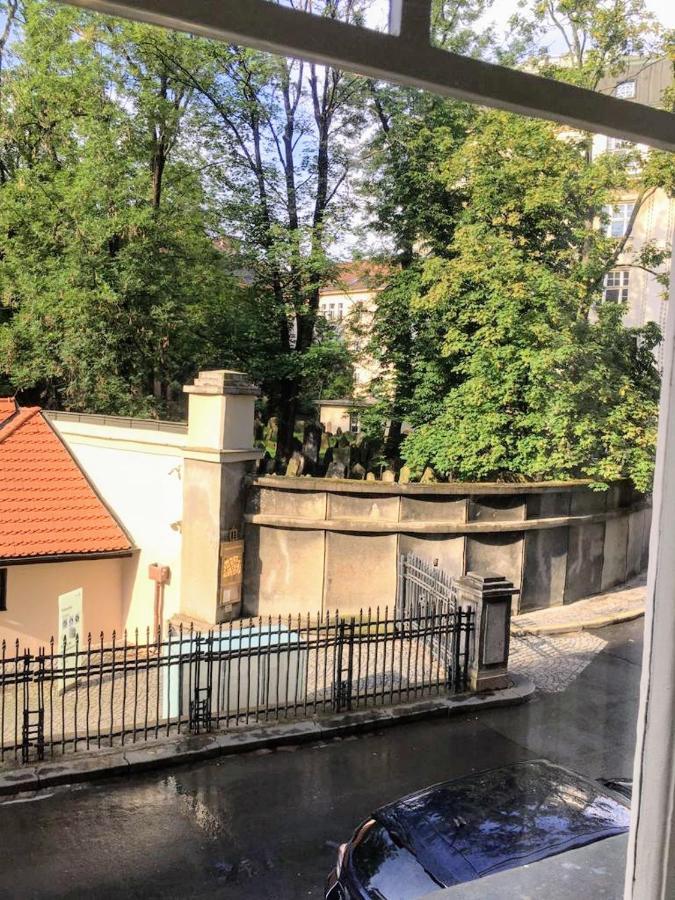 Peaceful Couple / Old Town / Jewish Quarter Apartment Prague